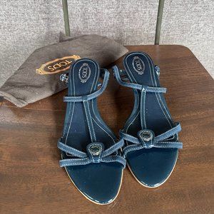 Tods leather strappy kitten heel sandals in Navy size 38.5
